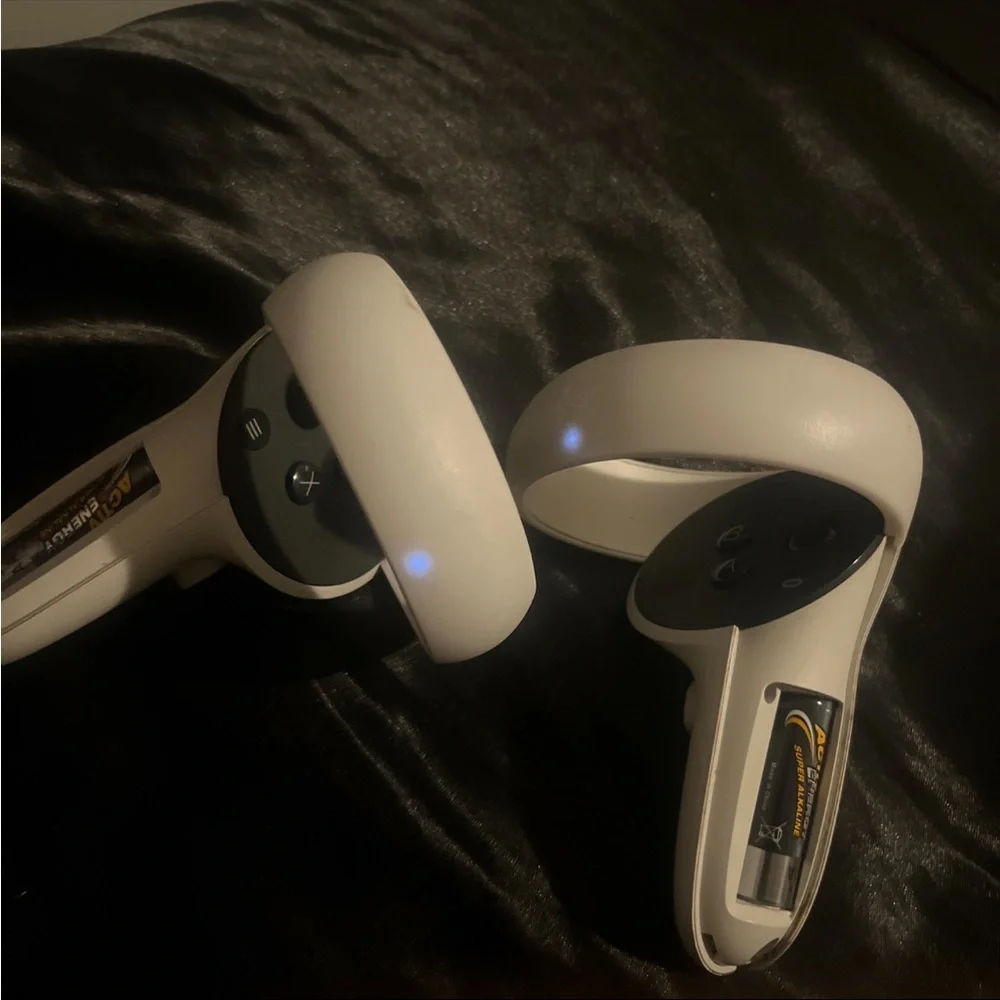 Oculus quest 2. I bought this 1 year ago and only used it 5 times.